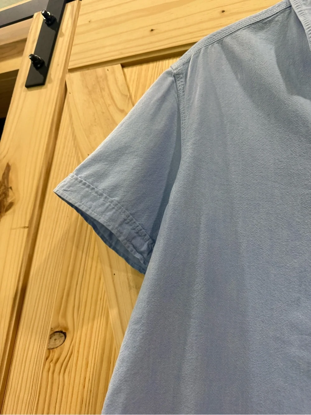 Banana Republic Light Blue Short-Sleeve Button-Up Shirt